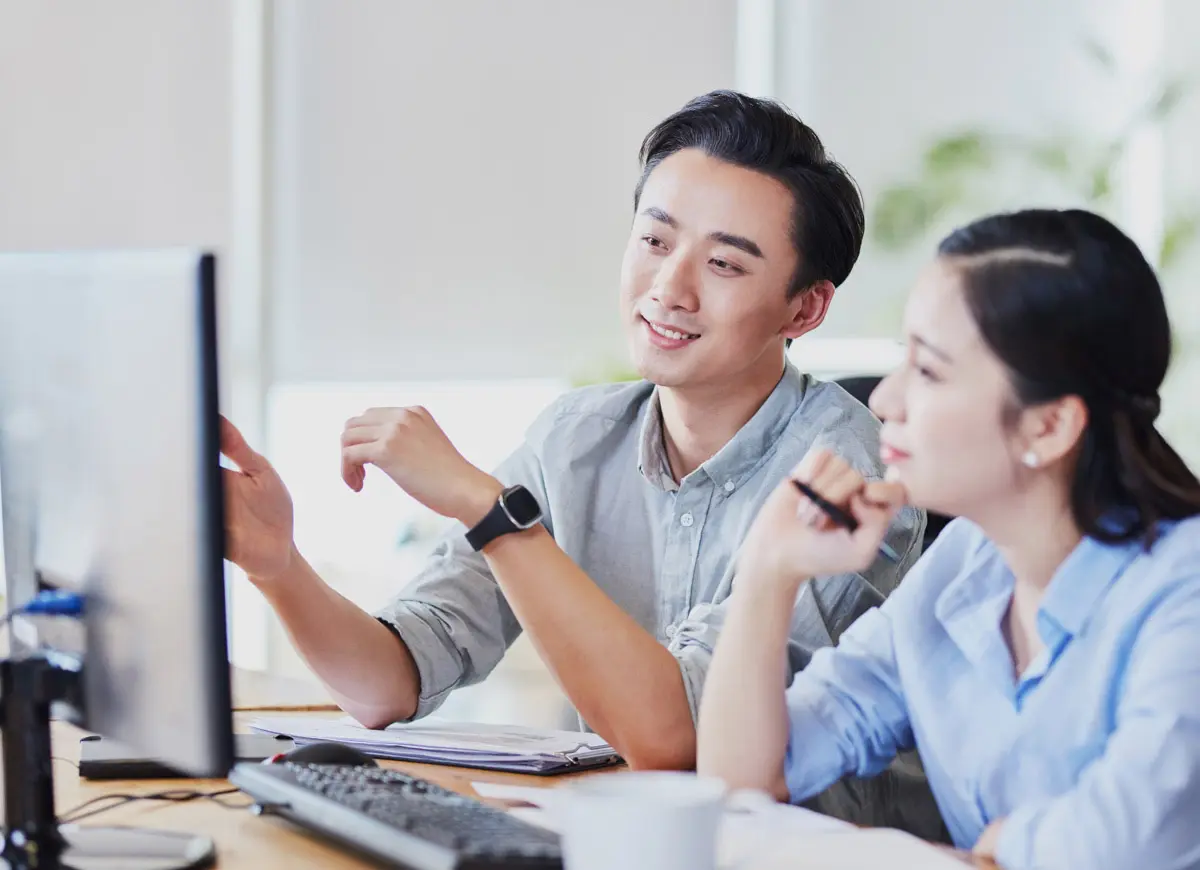 حل مشاكل العملاء