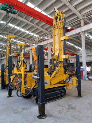 Буровая установка на гусеничном ходу длиной 300 м